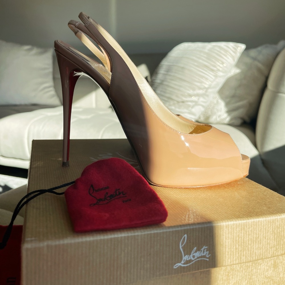 Christian louboutin nude slingback heel